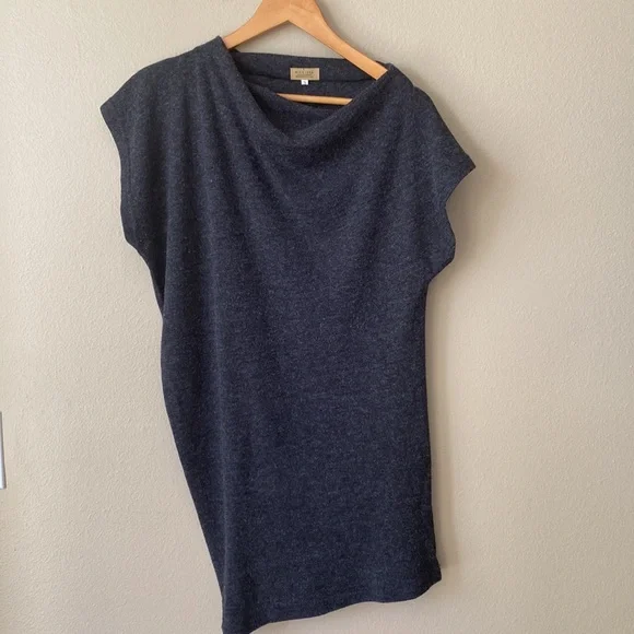 Asymmetrical Grey Dress - Picture 4 of 7